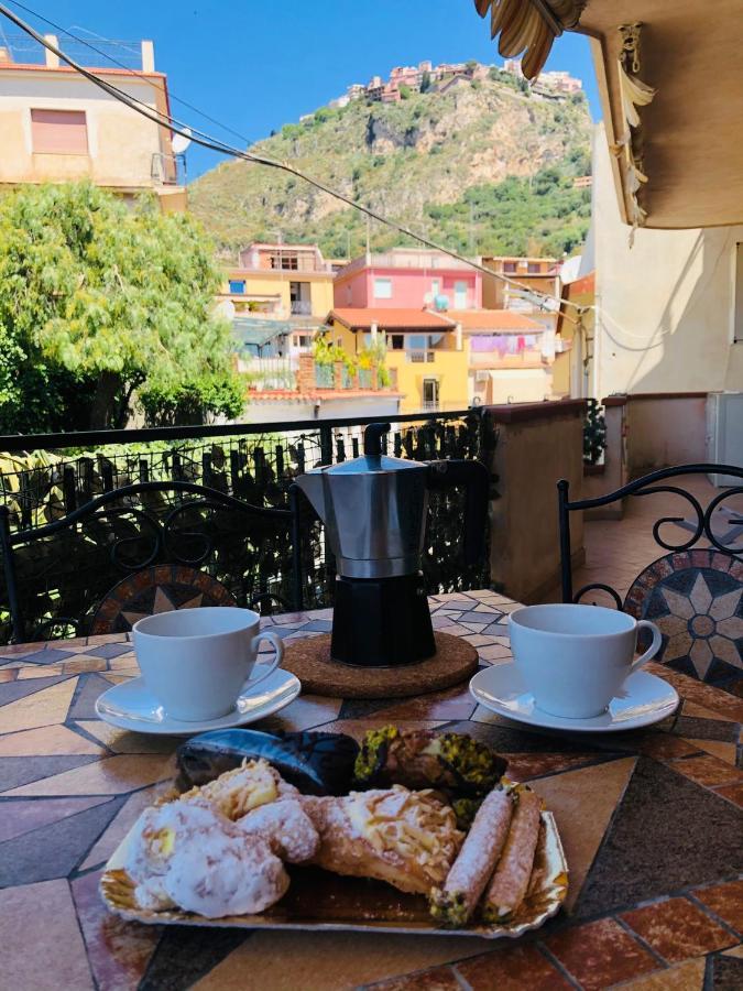Apartamento La Casa Di Marilena Taormina Exterior foto