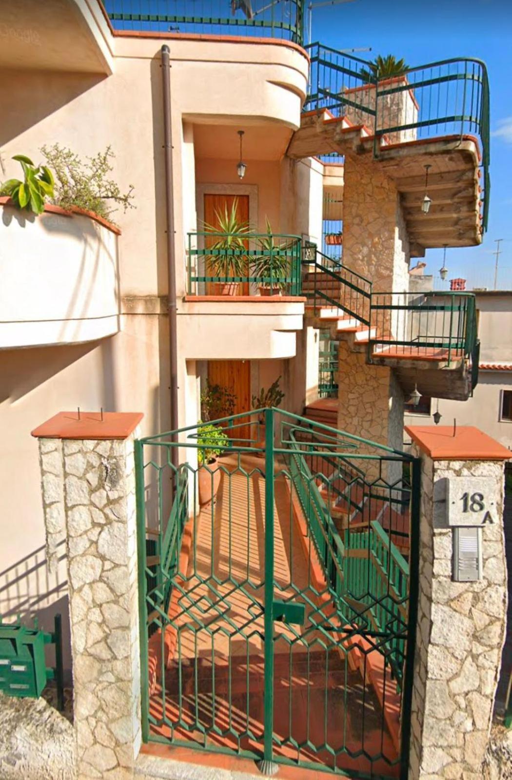 Apartamento La Casa Di Marilena Taormina Exterior foto