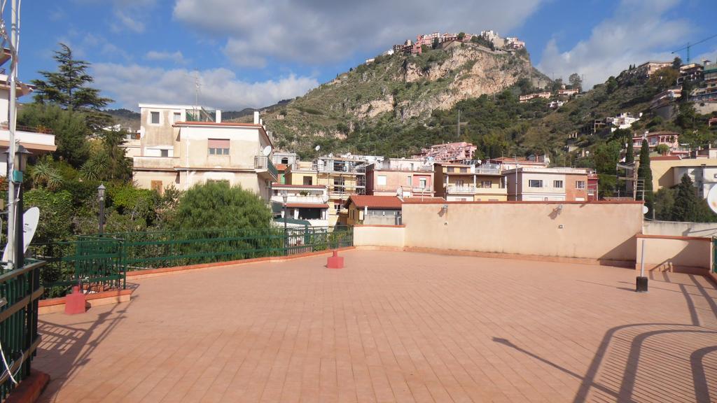 Apartamento La Casa Di Marilena Taormina Exterior foto
