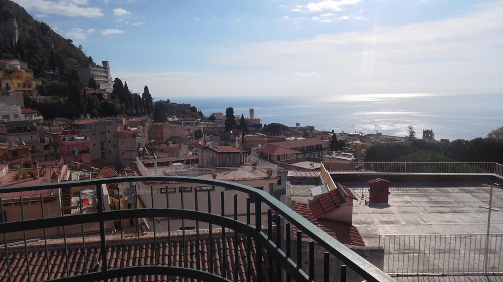 Apartamento La Casa Di Marilena Taormina Exterior foto